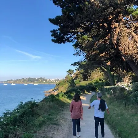 Les Ecolodges Sous Le Phare Louannec Esterno foto