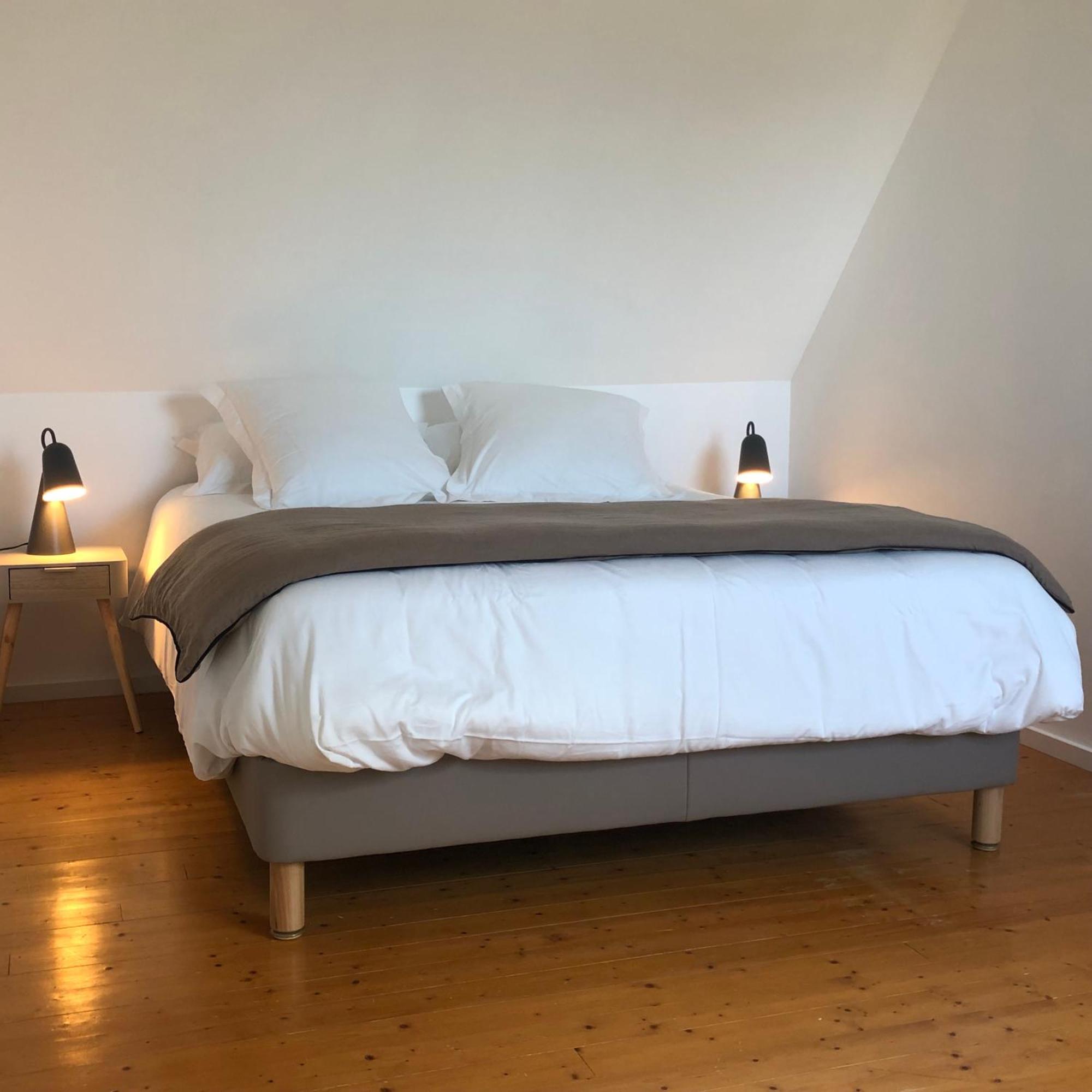 Les Sous Le Phare Apartment