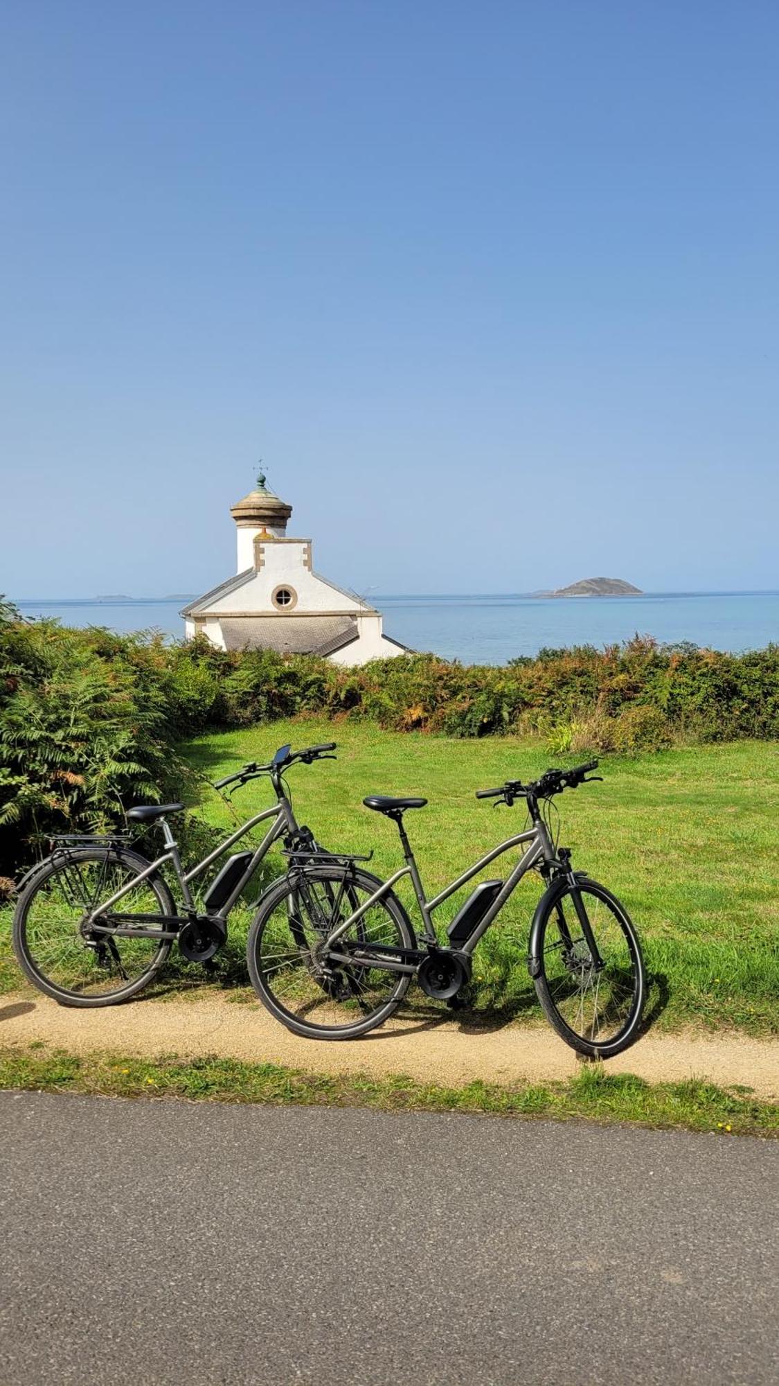 Les Sous Le Phare